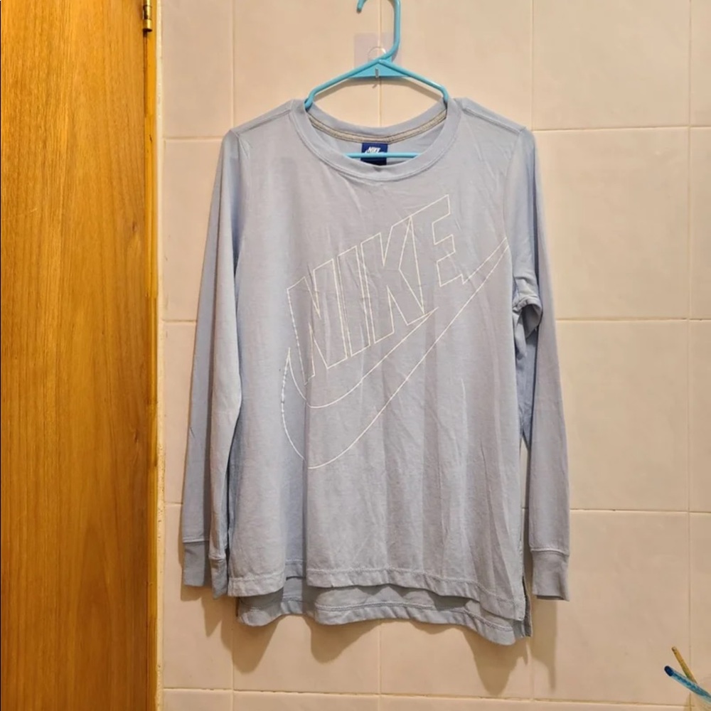 Nike Long Sleeve baby blue size medium